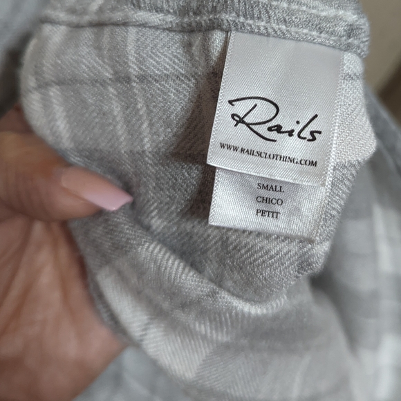 Rails Hunter Plaid Top - Picture 6 of 7